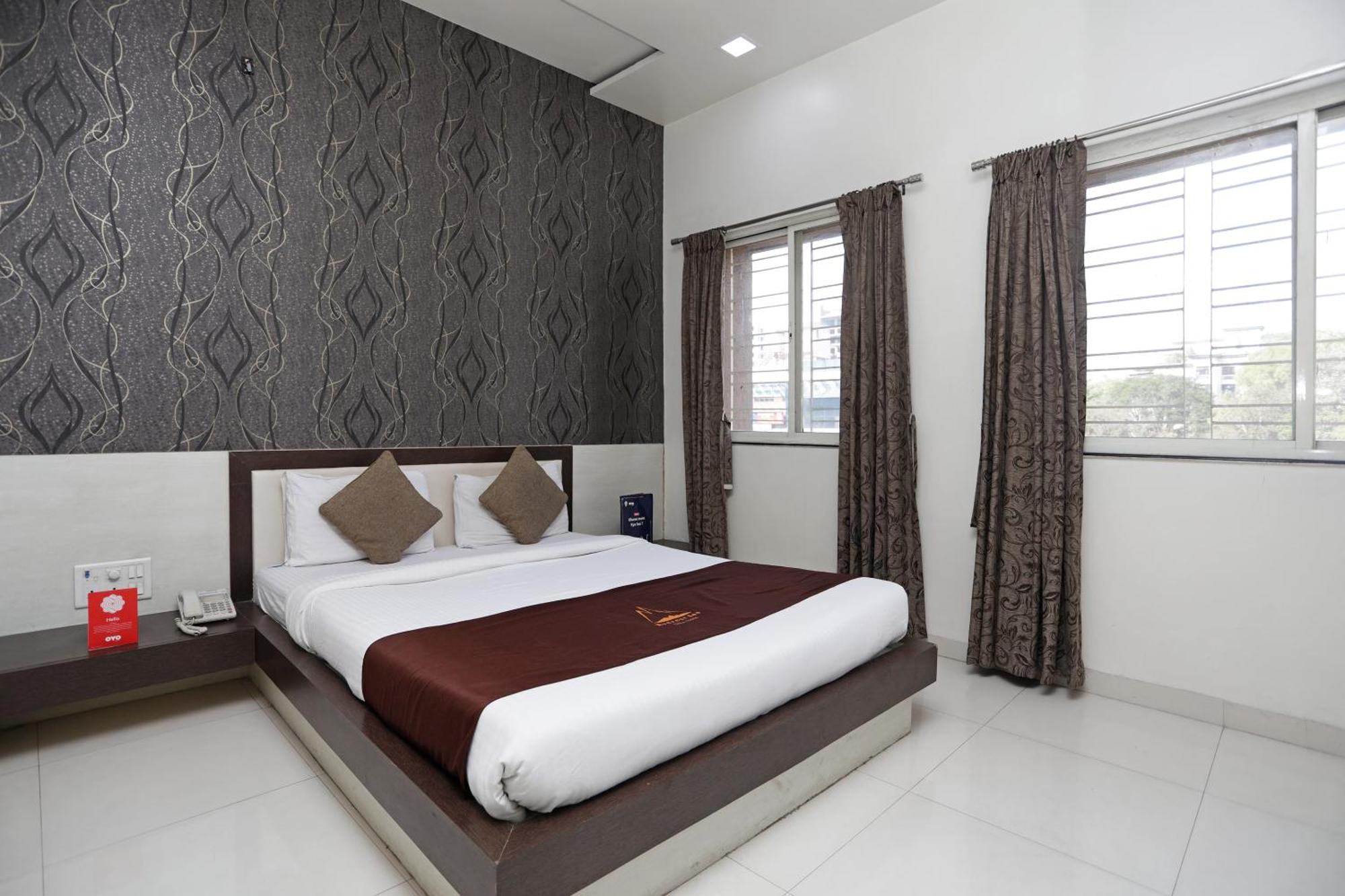 Hotel O Everest Inn Hotel Pune Esterno foto